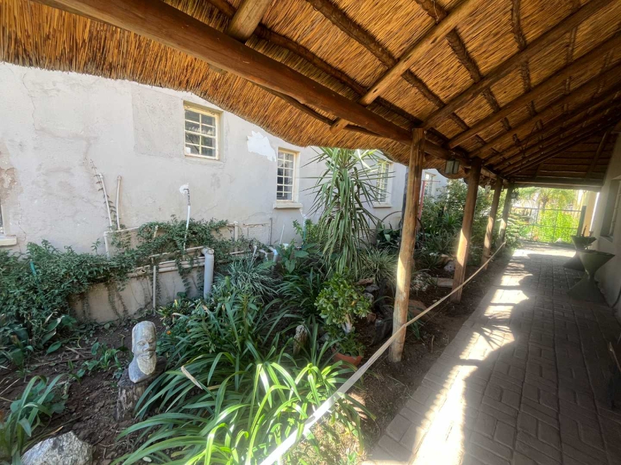 4 Bedroom Property for Sale in Kanoneiland Northern Cape